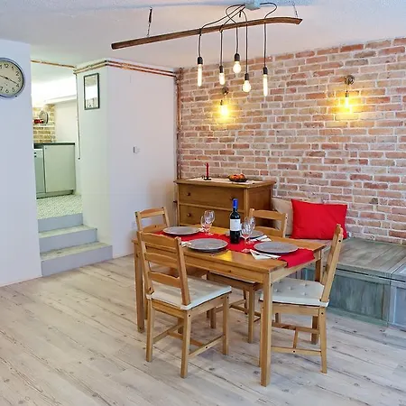 Unique Ping-pong Family Duplex In The Heart Of City Βουδαπέστη