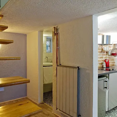 Διαμέρισμα Unique Ping-pong Family Duplex In The Heart Of City *