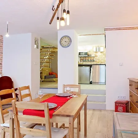 Unique Ping-pong Family Duplex In The Heart Of City *