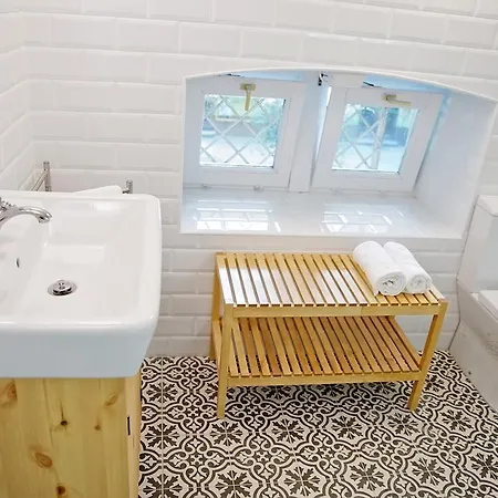 Apartment Unique Ping-pong Family Duplex In The Heart Of City